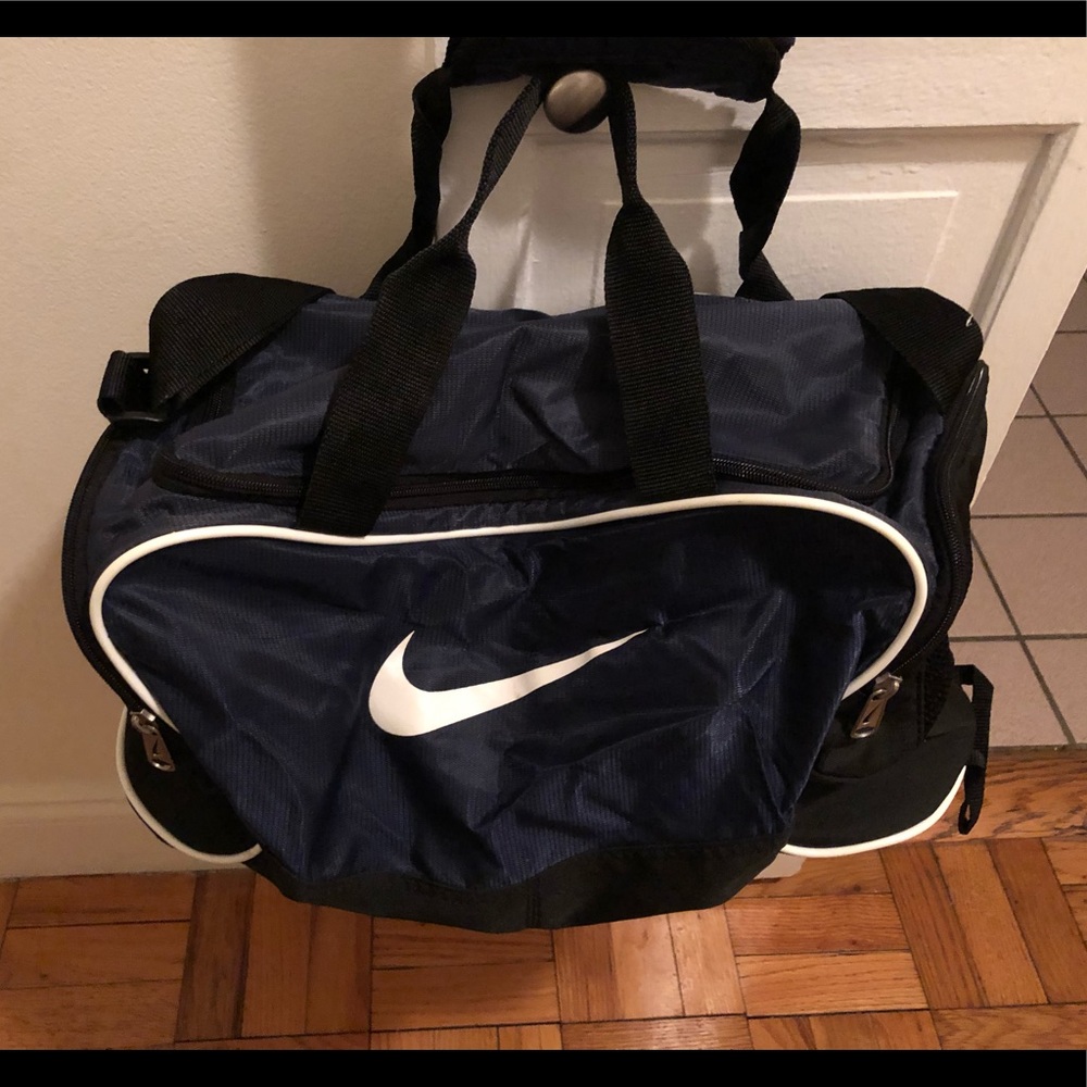 Nike duffel bag